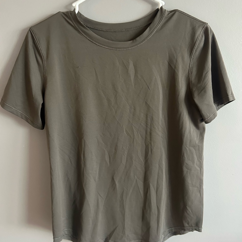 lululemon athletica Short Sleeve Tee - Olive